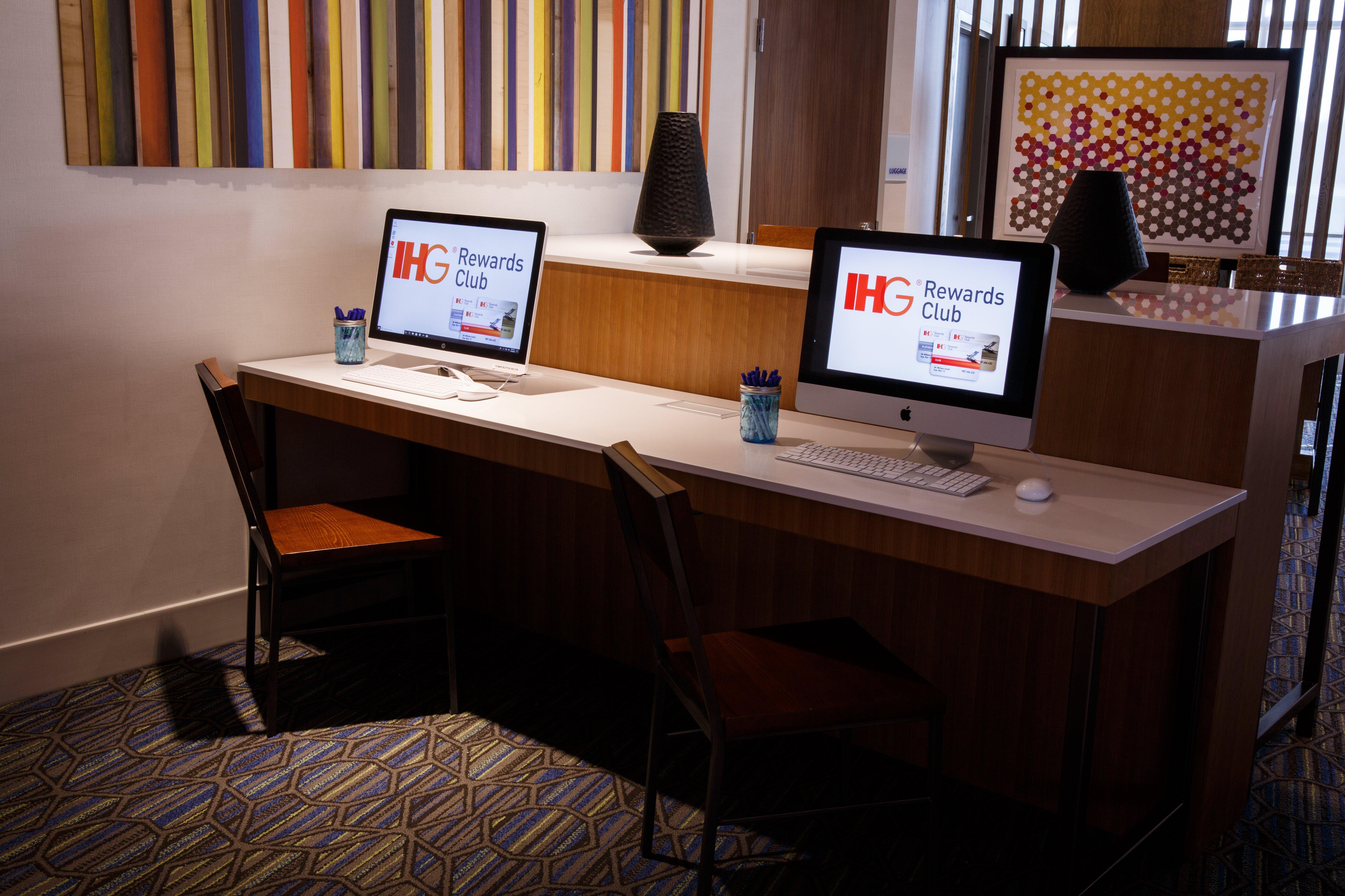 Express & - By Ihg